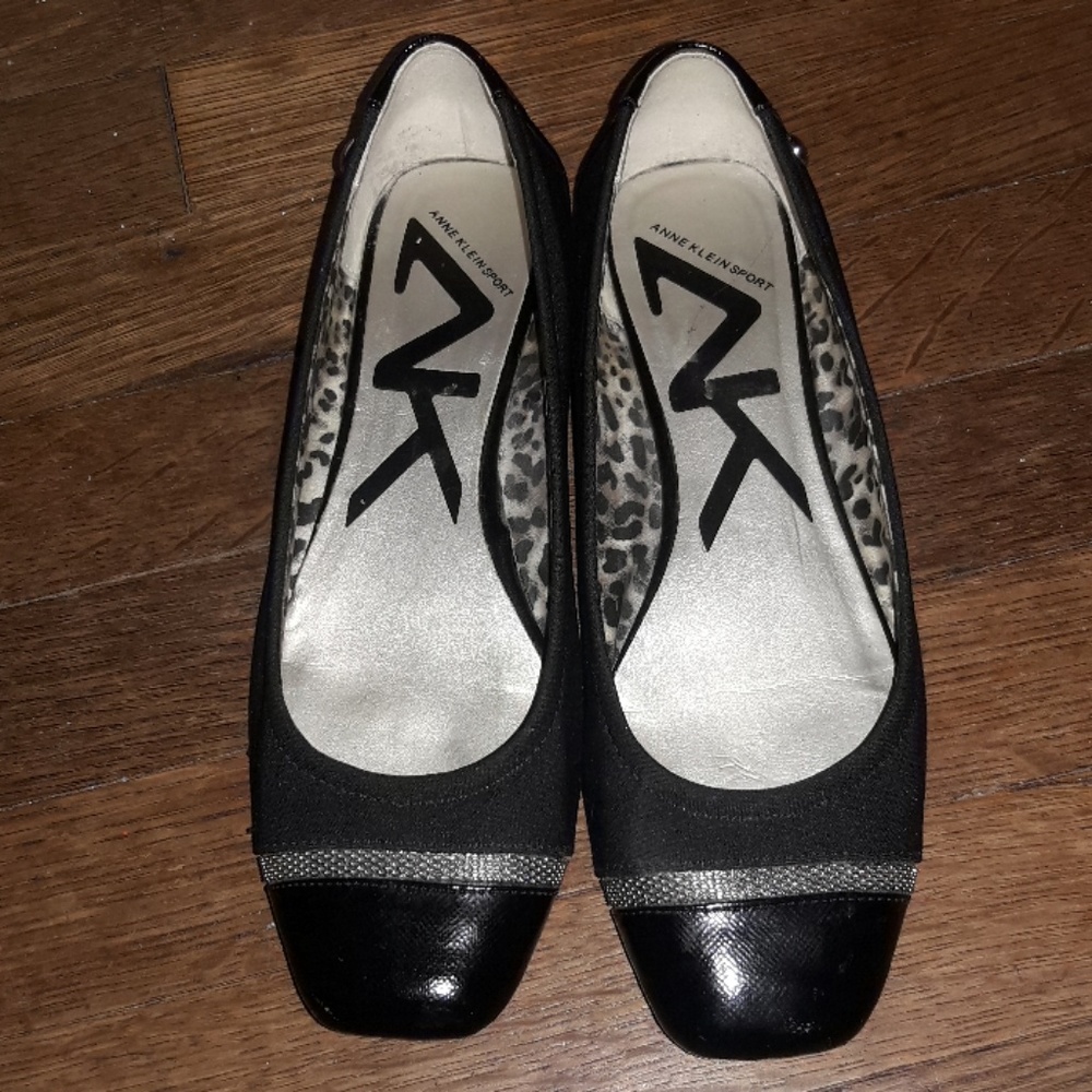 Anne klein flats